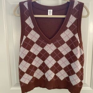 Abound Sweater Knit Argyle Vest - Size Medium